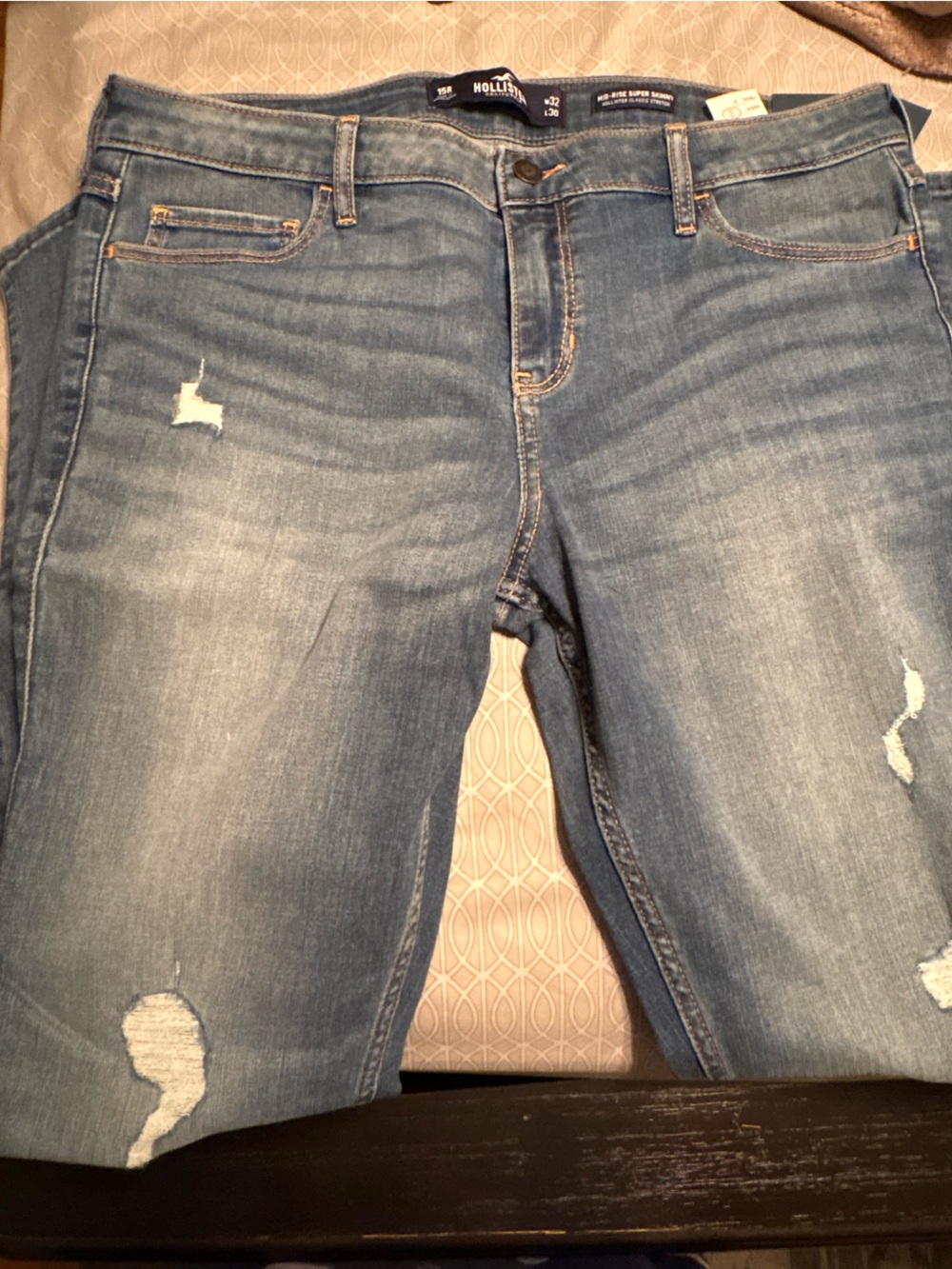 Hollister jeans NWT